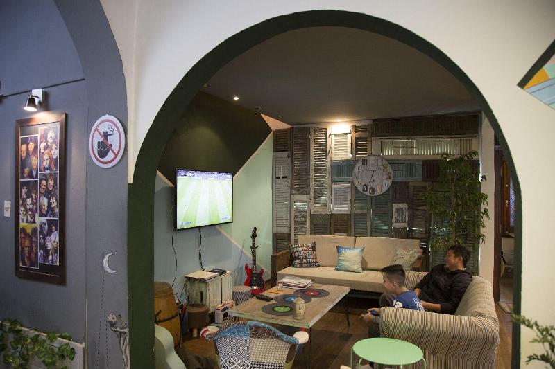Destino 26 Hostel image