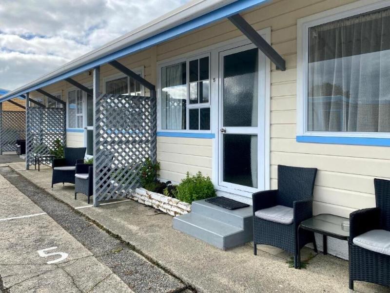 Beach Lodge Motel