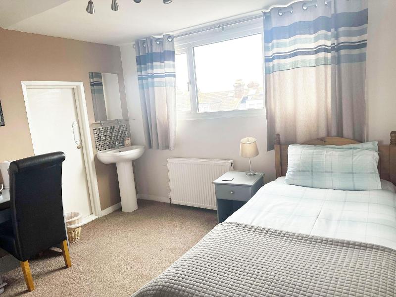 Esk Vale Guest House image