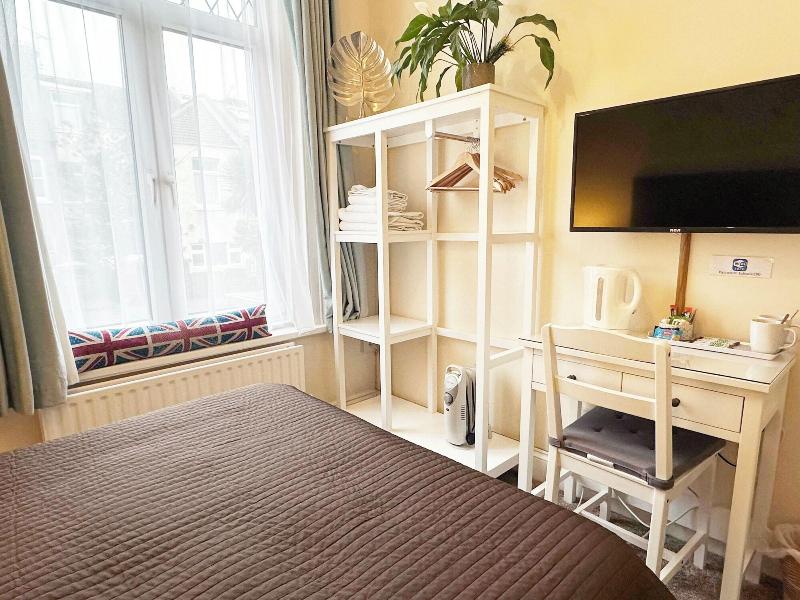 Esk Vale Guest House image