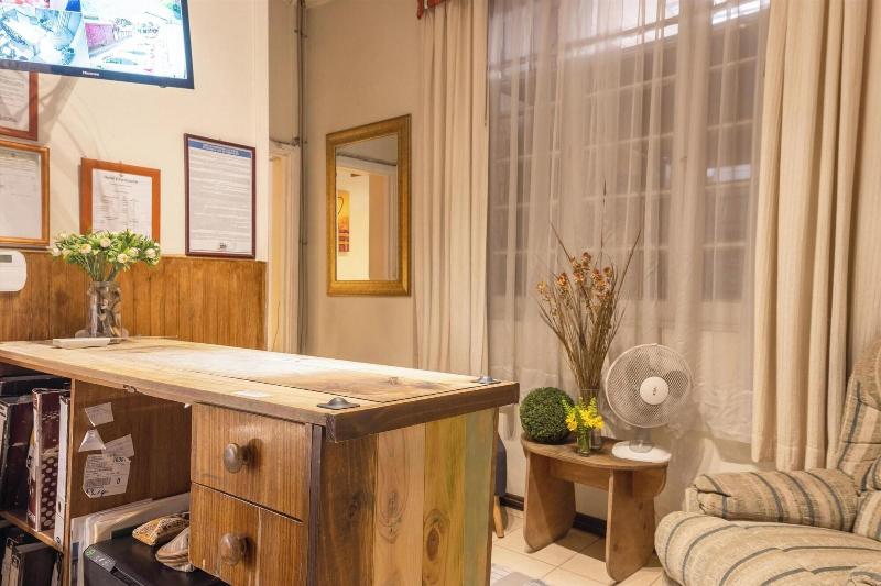 Hotel Empresarial image