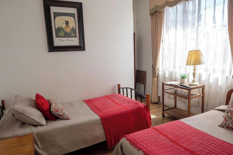 Hotel Empresarial image