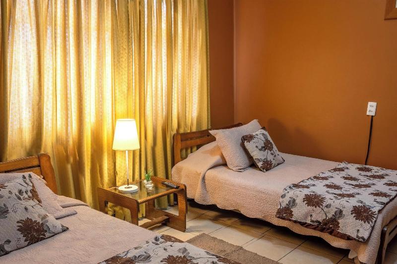 Hotel Empresarial image