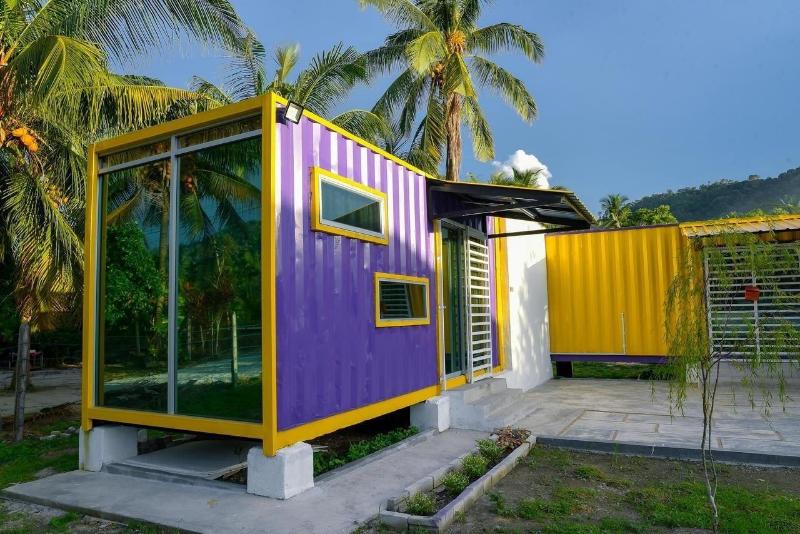 Lumut Cube Homestay Kontena