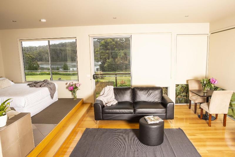Little Norfolk Bay Events And Chalets property photo 5