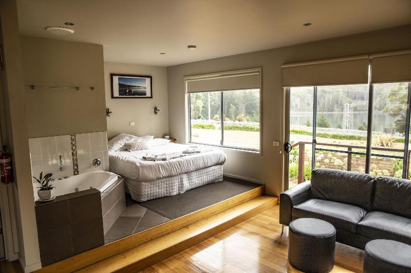 Little Norfolk Bay Events And Chalets gallery photo 8