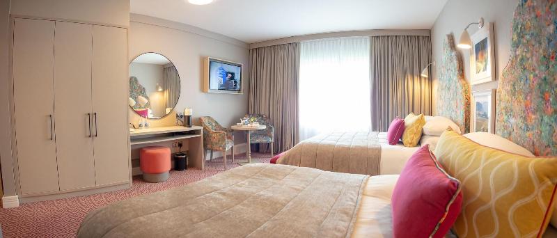 Four Seasons Hotel Carlingford image