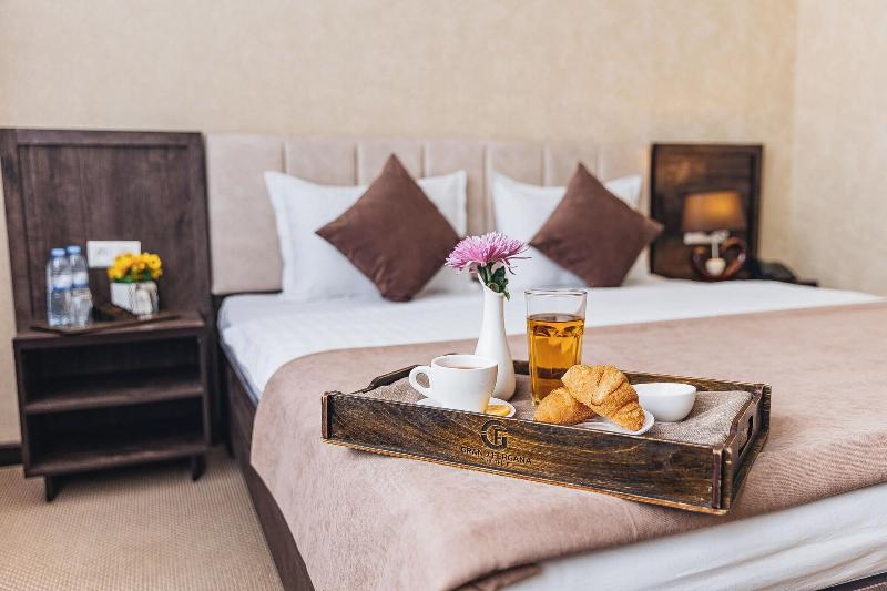 Grand Fergana Hotel image