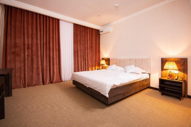 Grand Fergana Hotel image