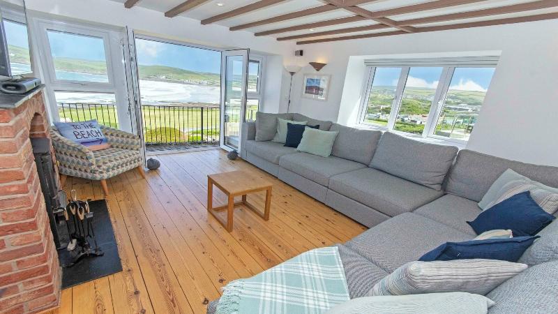 Stables Croyde 4 Bedrooms Sleeps 8 Sea Beach Views image