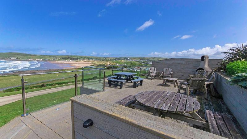 Stables Croyde 4 Bedrooms Sleeps 8 Sea Beach Views image