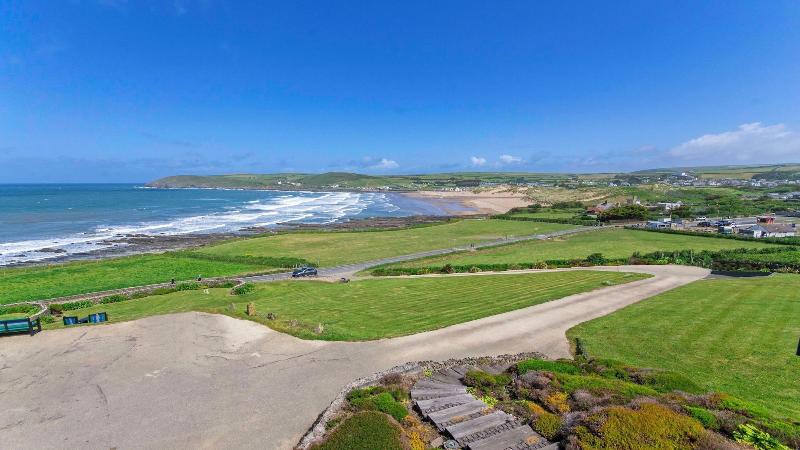 Stables Croyde 4 Bedrooms Sleeps 8 Sea Beach Views image