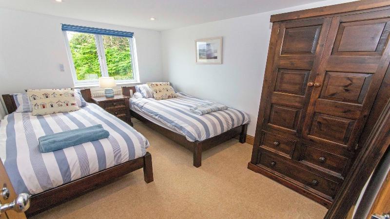 Stables Croyde 4 Bedrooms Sleeps 8 Sea Beach Views image