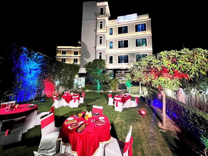 The Shoba Estate Gold image