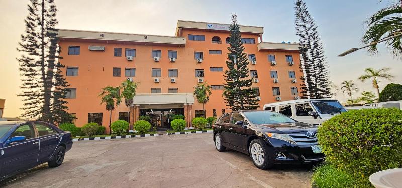 Villa Park Hotels image