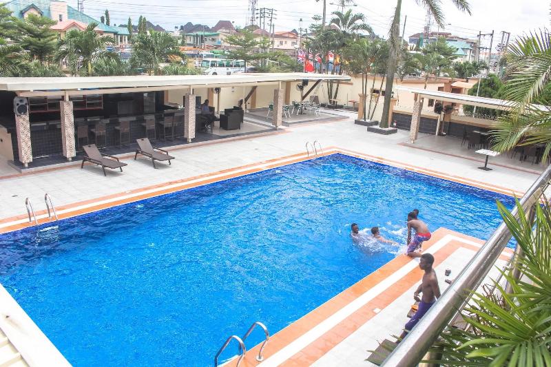 Villa Park Hotels image
