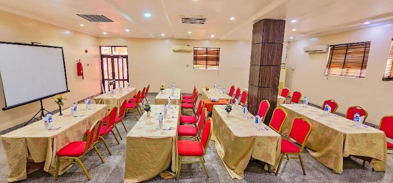 Villa Park Hotels image