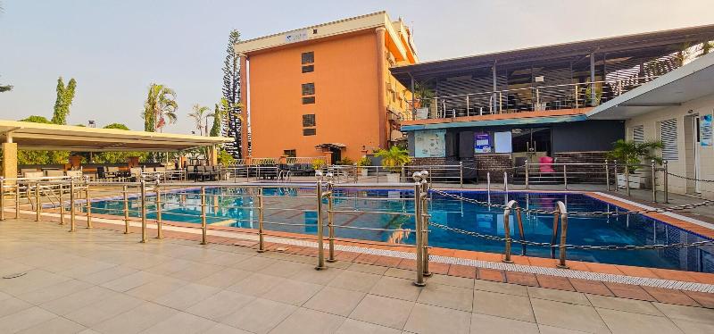 Villa Park Hotels image
