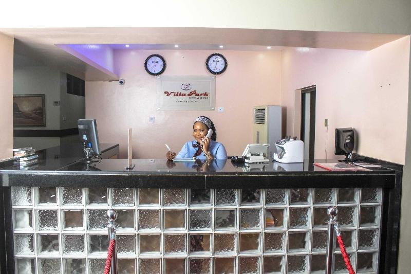 Villa Park Hotels image