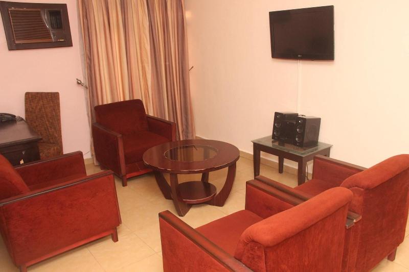 Villa Park Hotels image