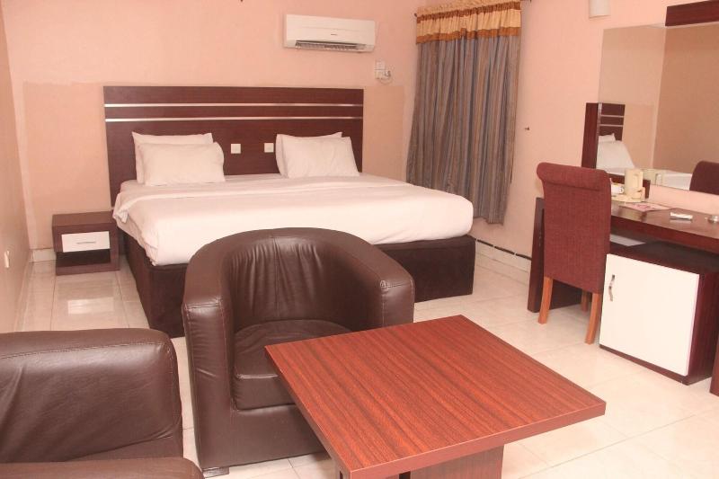 Villa Park Hotels image