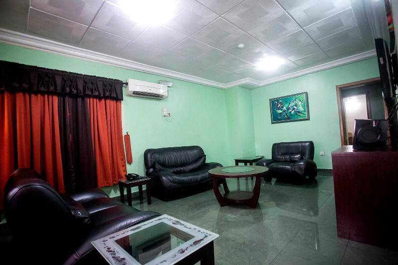 Villa Park Hotels image