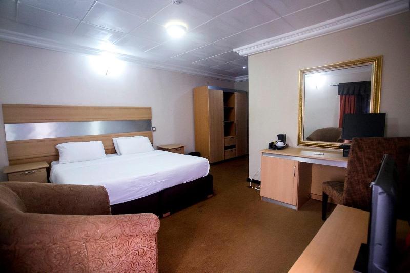 Villa Park Hotels image
