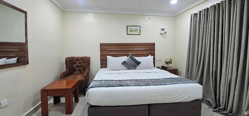 Villa Park Hotels image