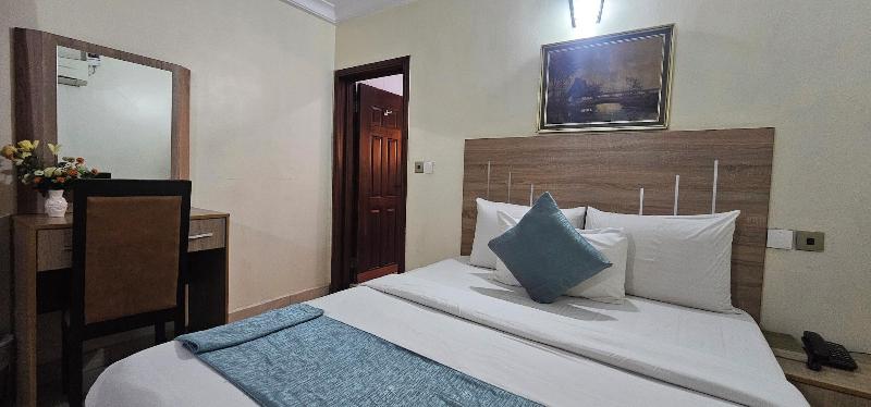 Villa Park Hotels image