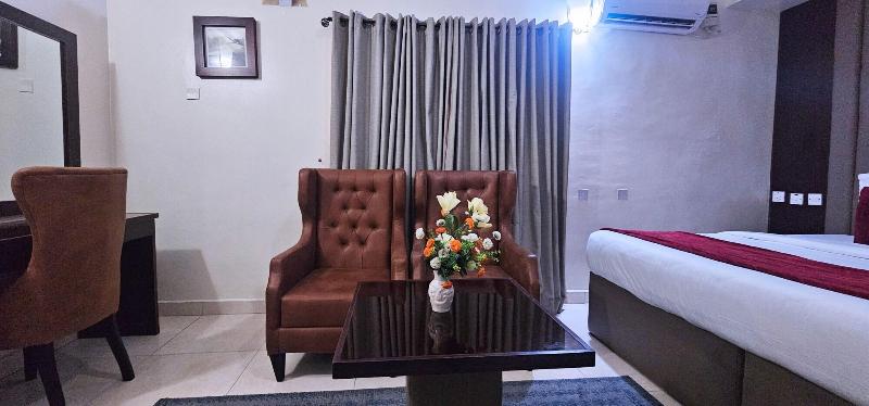 Villa Park Hotels image