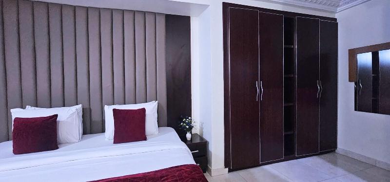 Villa Park Hotels image
