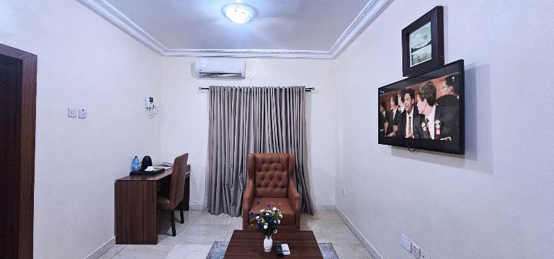 Villa Park Hotels image