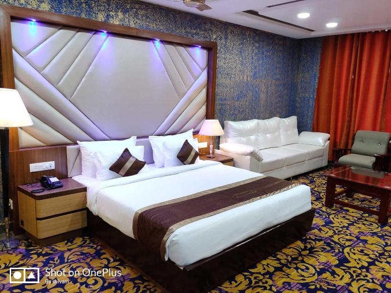 Hotel Vishnu Empire 2