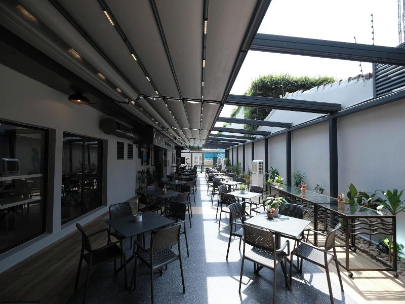 Silver Moon Hotel image