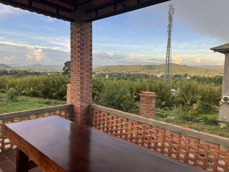 Bungalow Sang Tuoi Mountains image