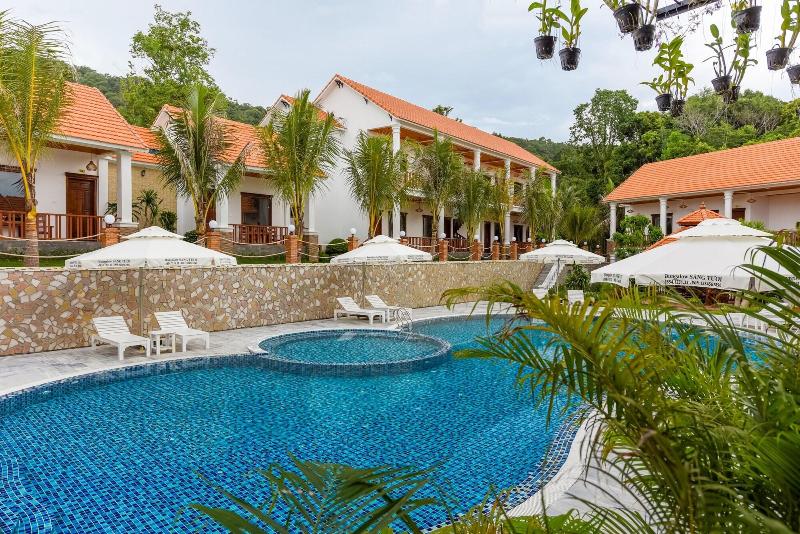 Bungalow Sang Tuoi Mountains image