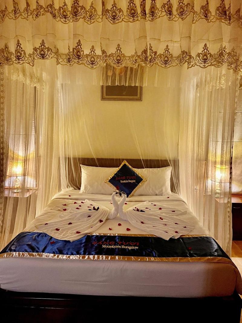 Bungalow Sang Tuoi Mountains image