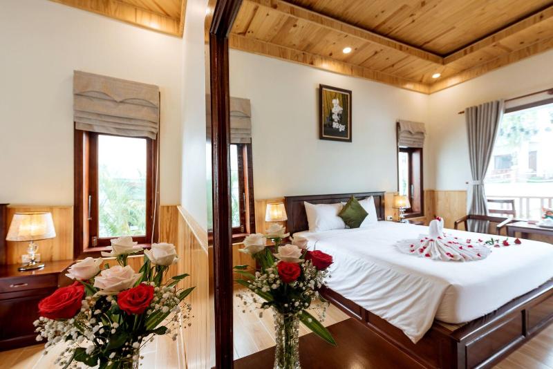 Bungalow Sang Tuoi Mountains image