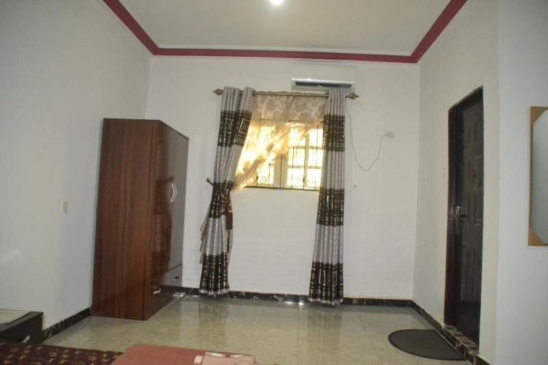 Evaville Hotel N Lounge — view