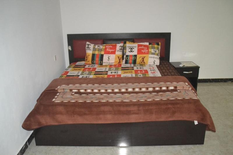 Evaville Hotel N Lounge image