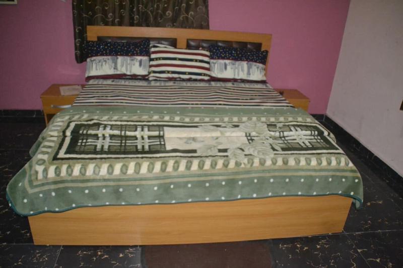 Evaville Hotel N Lounge image