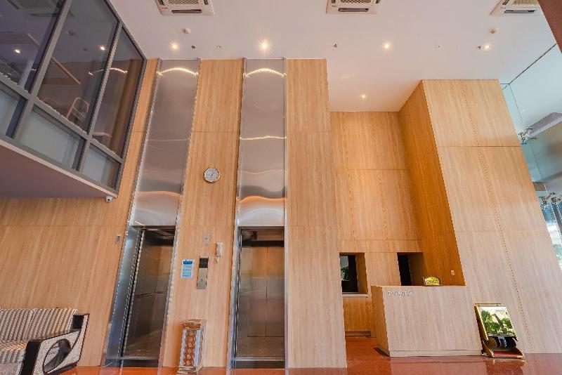 Hai Au Bien Cuong image