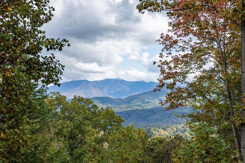 Smoky Retreat image