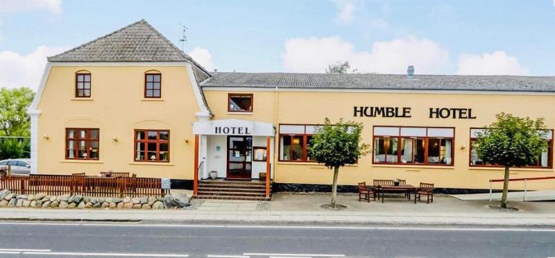 Bui Hotel Humble image