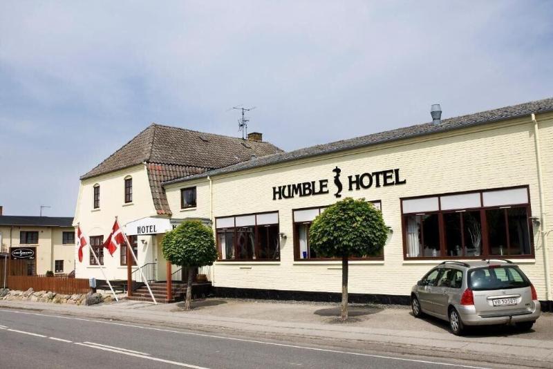 Bui Hotel Humble image