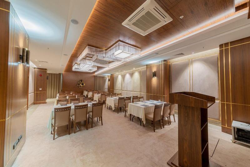 Artes Hotel image