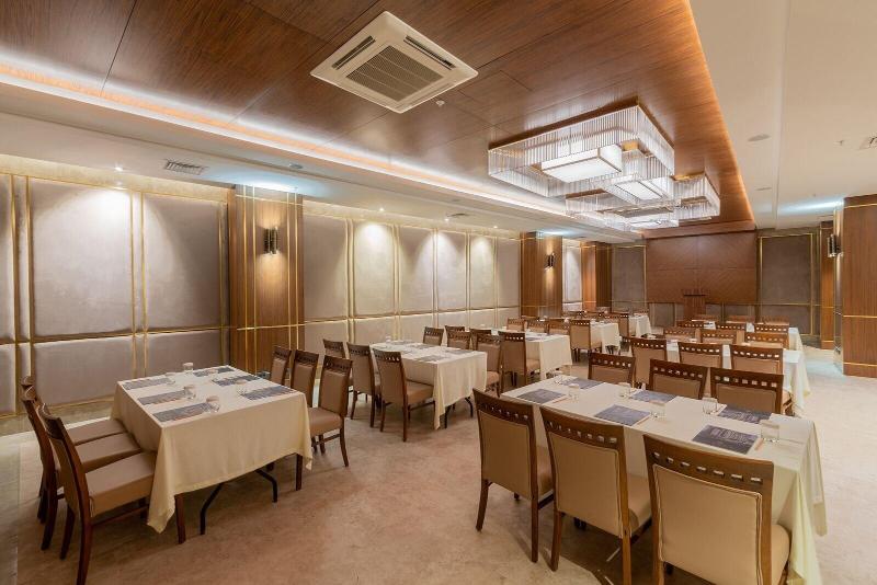 Artes Hotel image