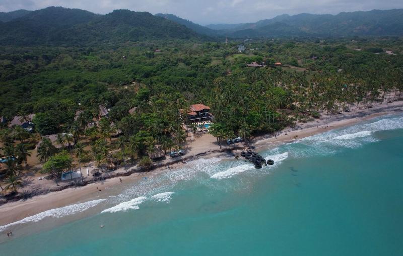 Coconuco Beach Palomino image