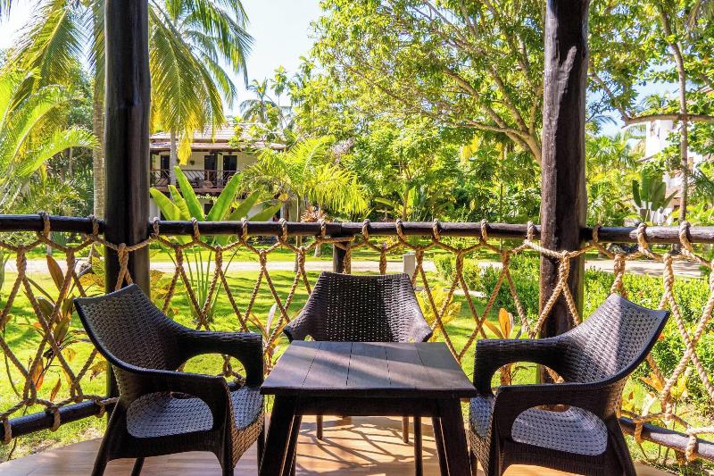 Coconuco Beach Palomino image