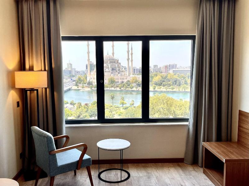 Turkmen Riverside Hotel image